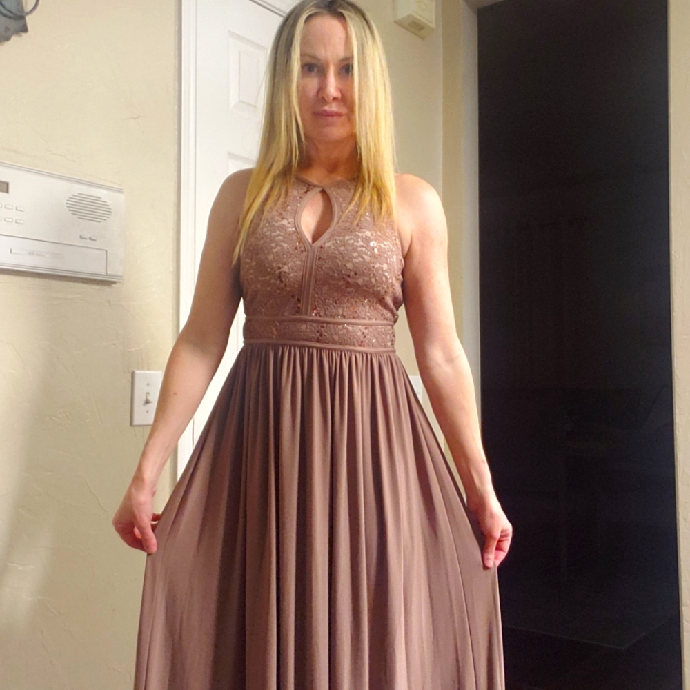 NWT Mother of the Bride size 6. David's Bridal dress.